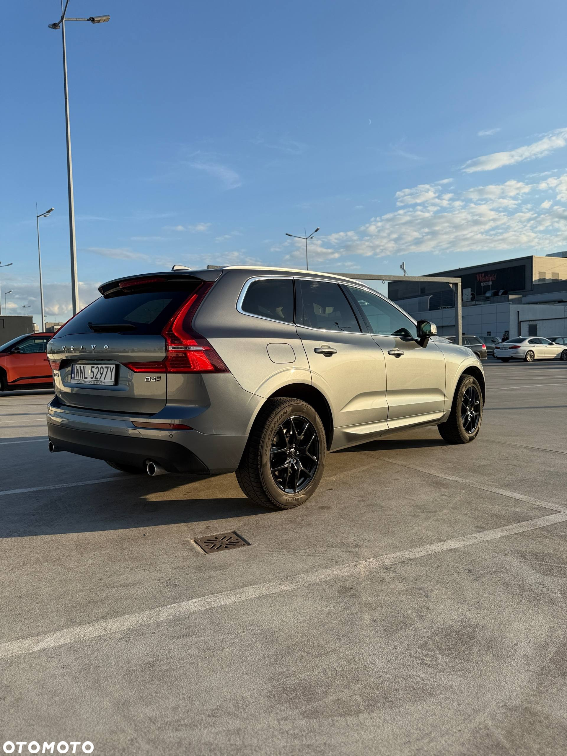 Volvo XC 60 B4 B Momentum Pro - 6