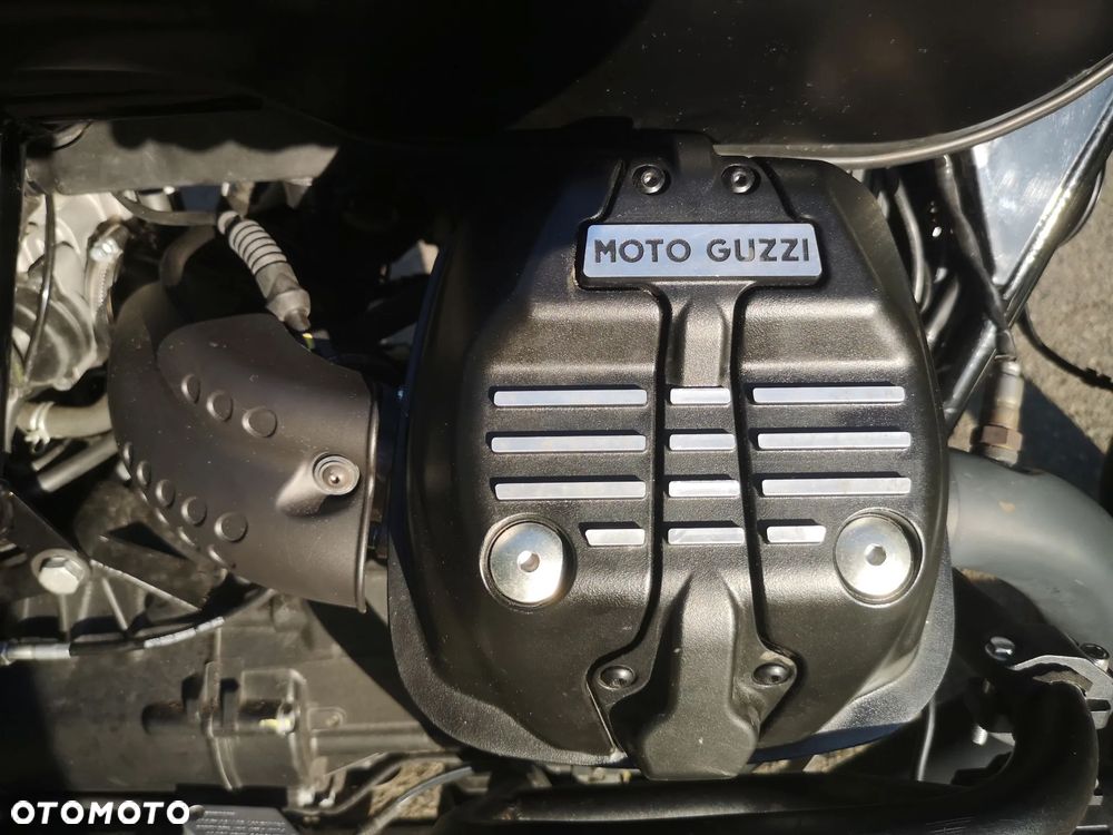 Moto Guzzi V7 - 21
