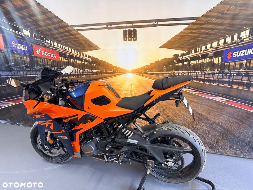 KTM RC 125 - 4