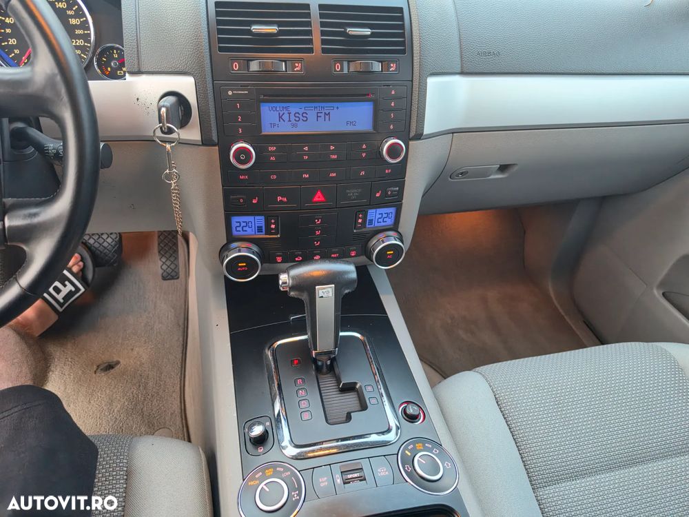Volkswagen Touareg - 19