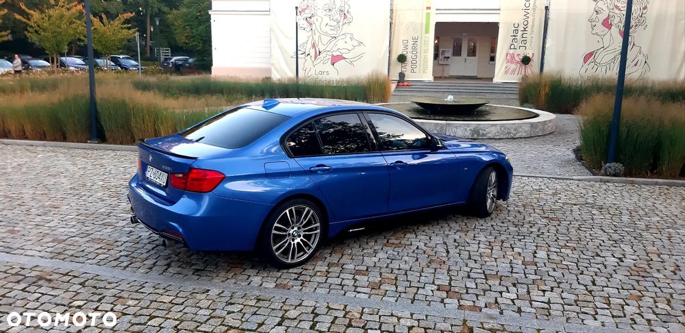 BMW Seria 3 335i xDrive - 7