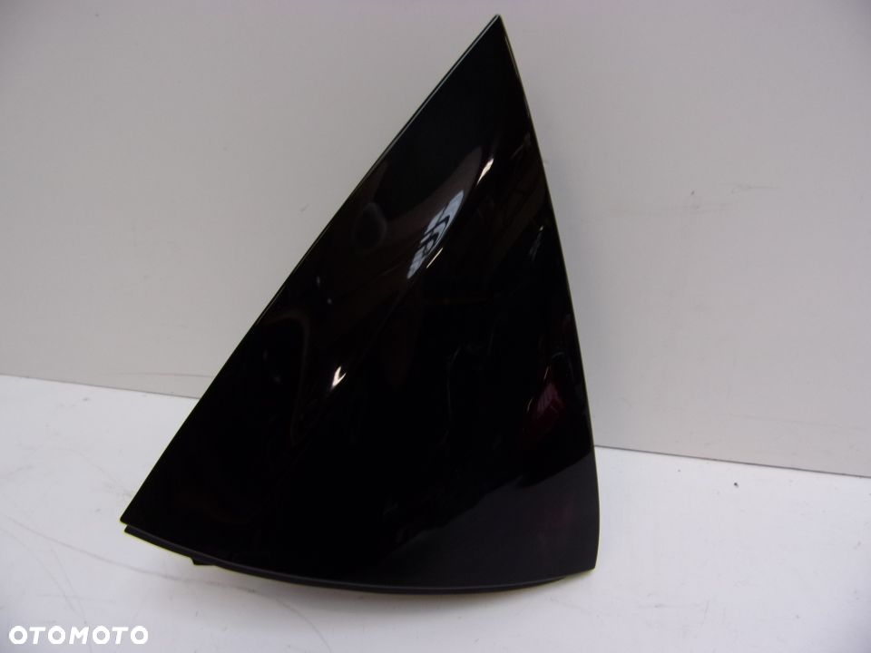 CHRYSLER PACIFICA 16-TRÓJKĄT BŁOTNIKA PRAWY TYŁ 68227308AC