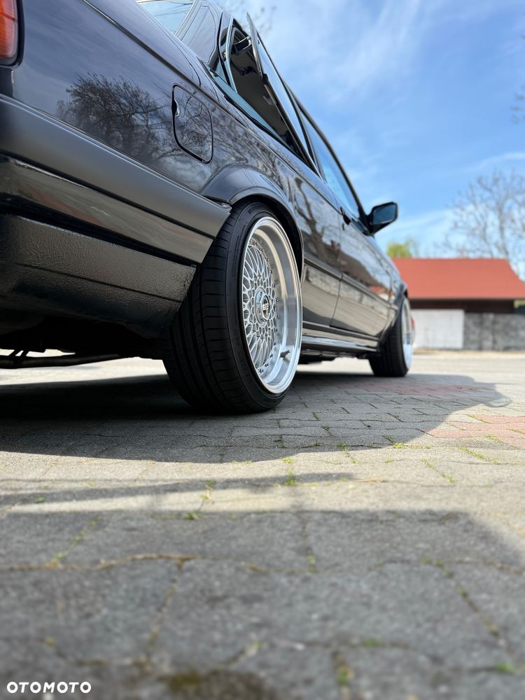 BMW Seria 3 318is - 8