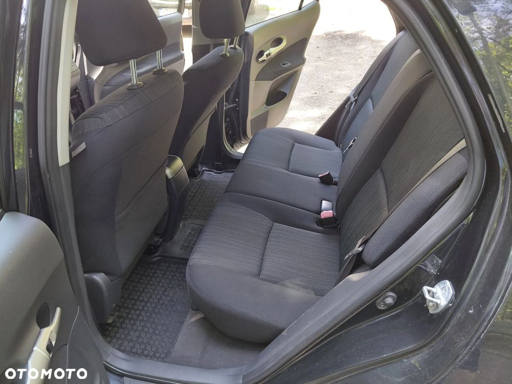 Toyota Auris 2.0 D-4D - 17