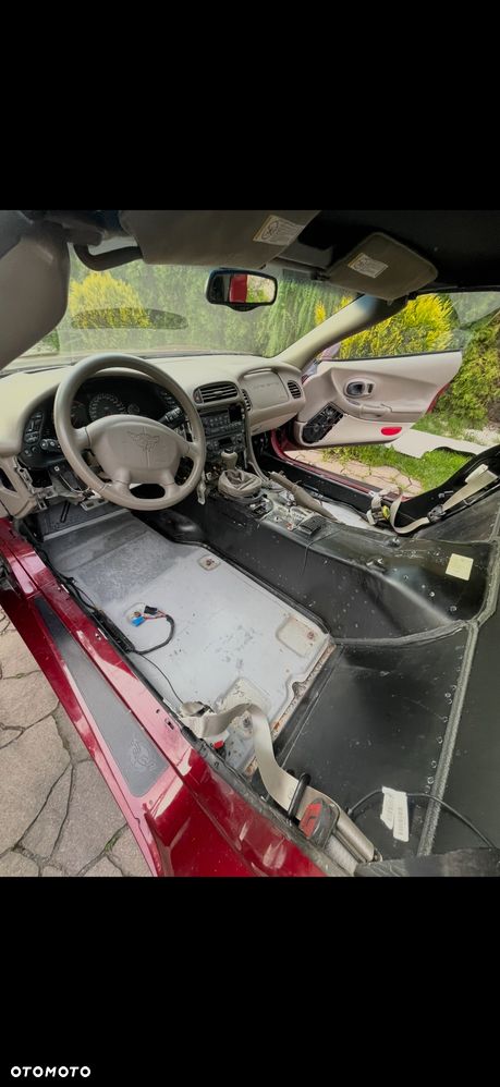 Chevrolet Corvette - 17