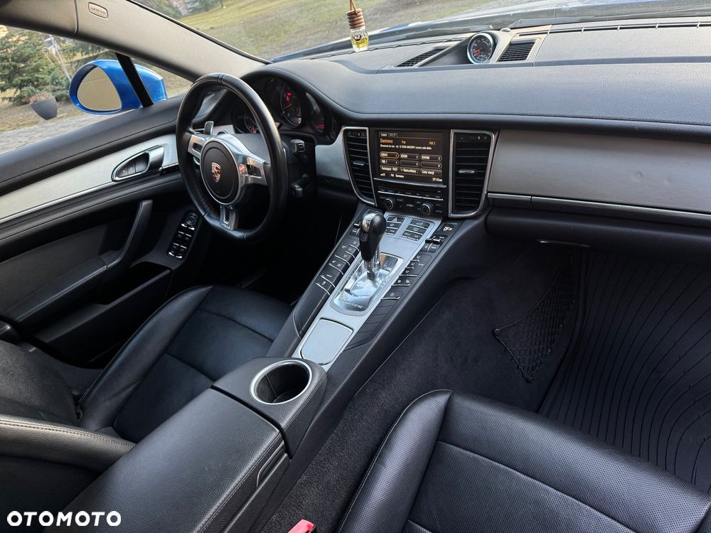 Porsche Panamera PDK - 12