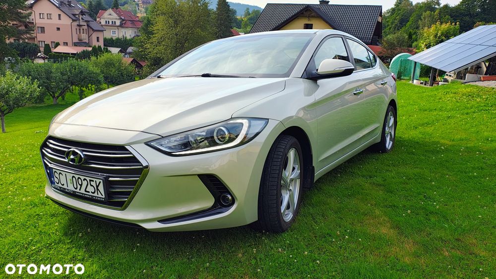 Hyundai Elantra 1.6 Comfort - 23
