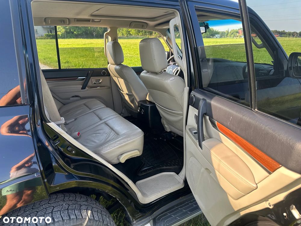Mitsubishi Pajero 3.2 DID Instyle - 6