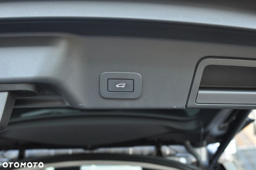Land Rover Range Rover Evoque P200 R-Dynamic SE - 13