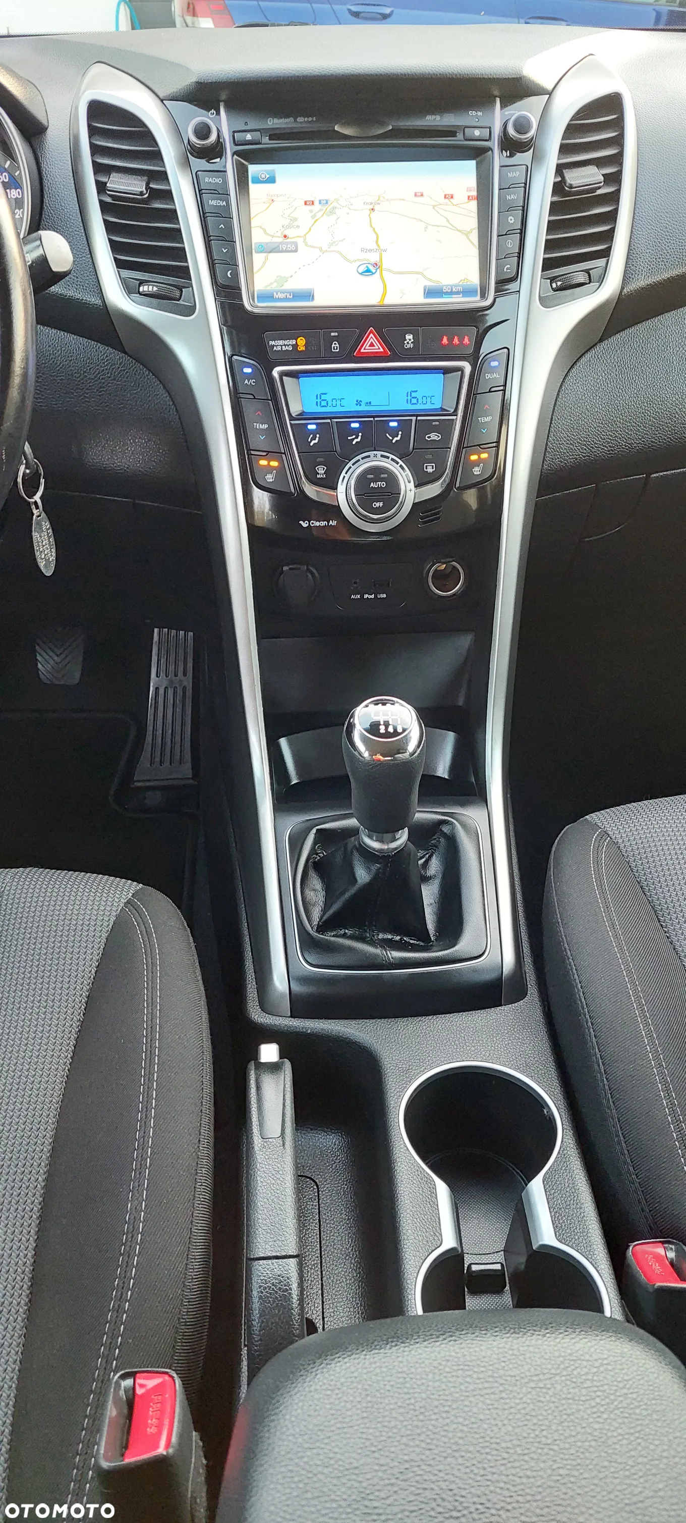 Hyundai i30 1.4 Premium - 19