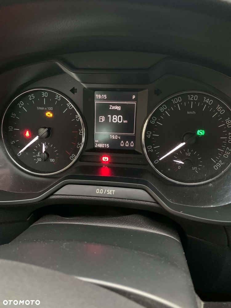 Skoda Octavia 2.0 TDI Ambition DSG - 6