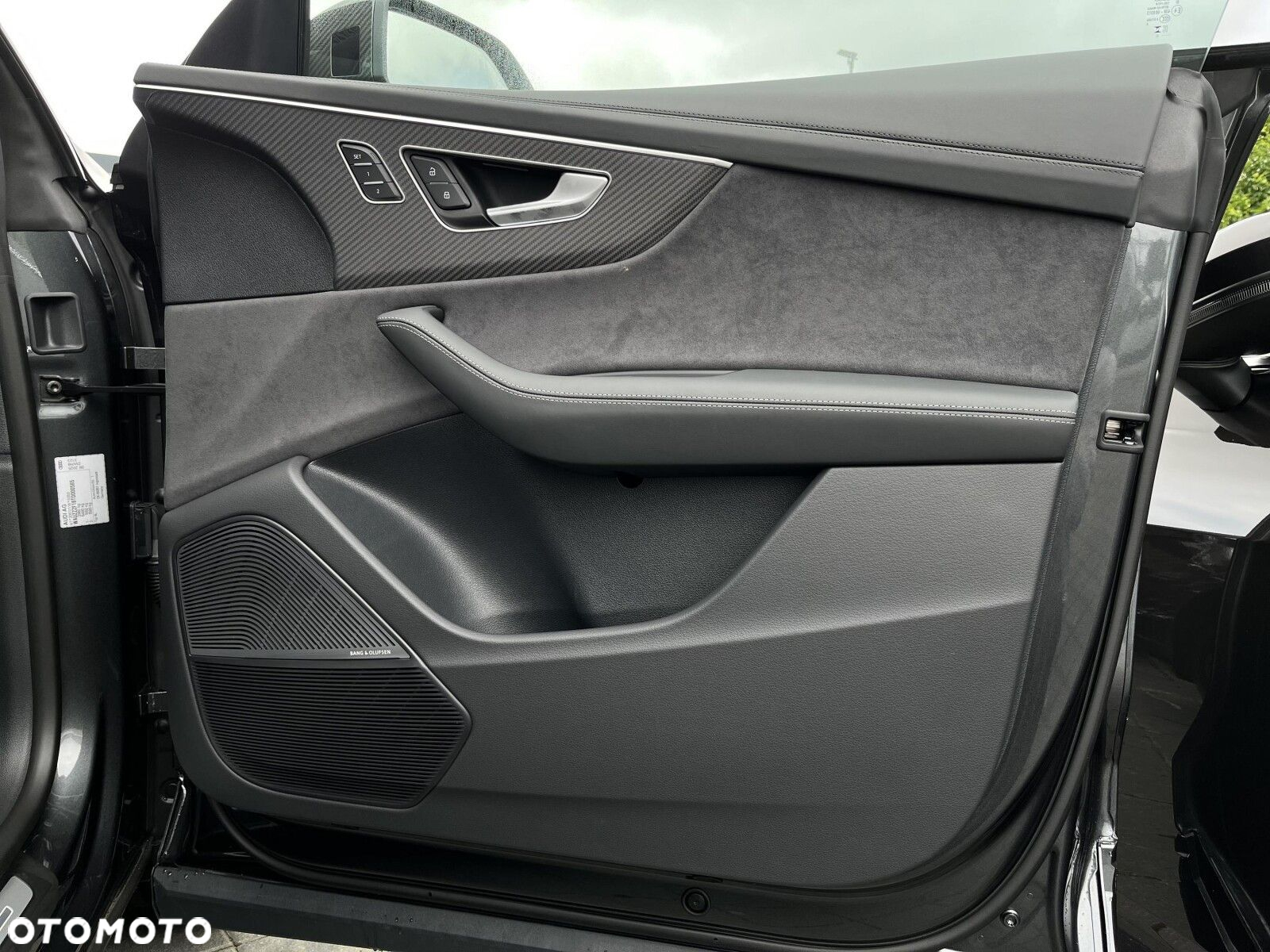 Audi SQ8 - 25