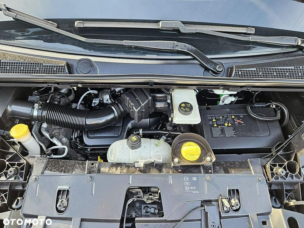 Nissan NV300 - 14