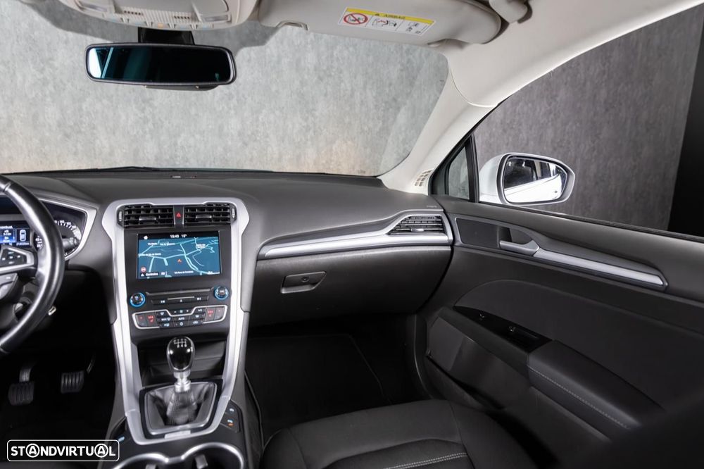 Ford Mondeo SW 1.5 TDCi Business Plus ECOnetic - 31