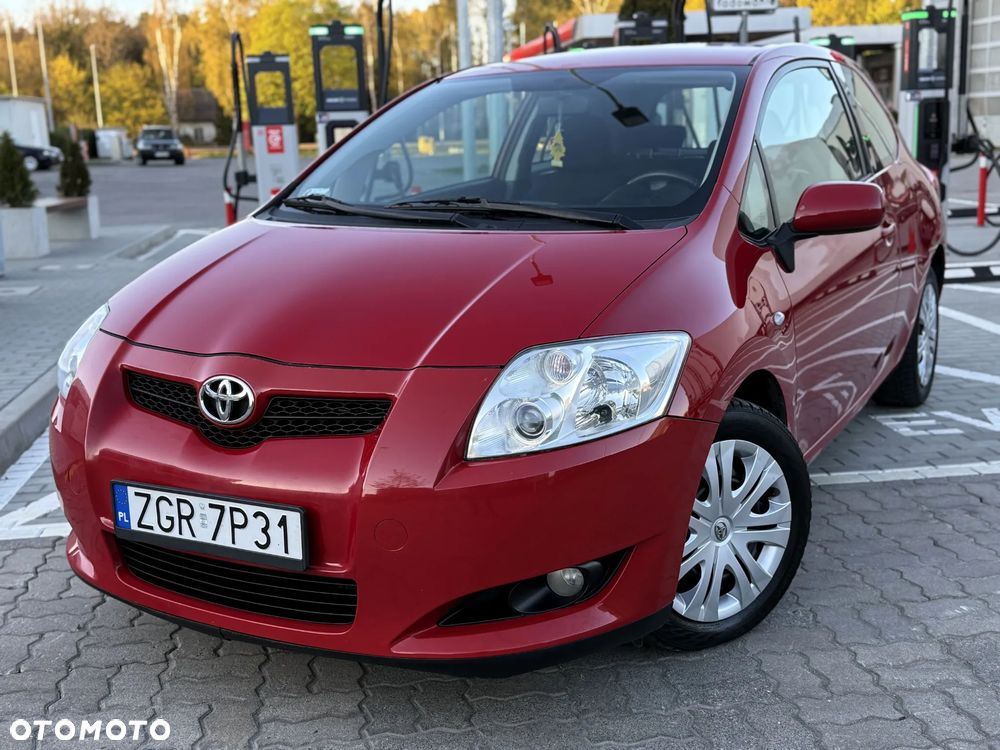 Toyota Auris - 1