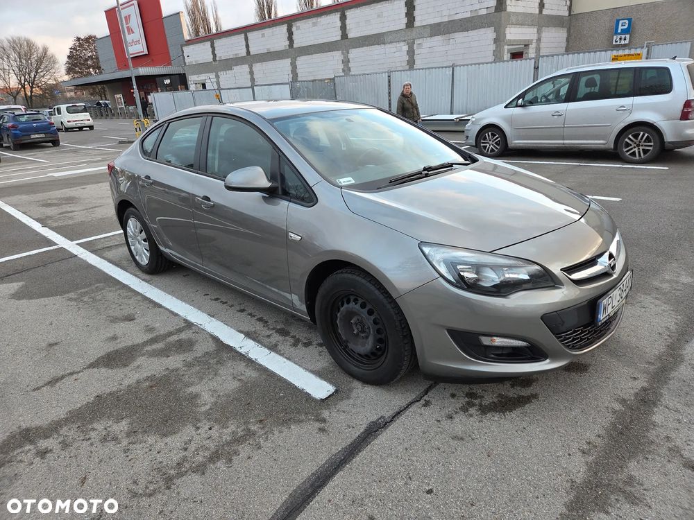 Opel Astra - 3