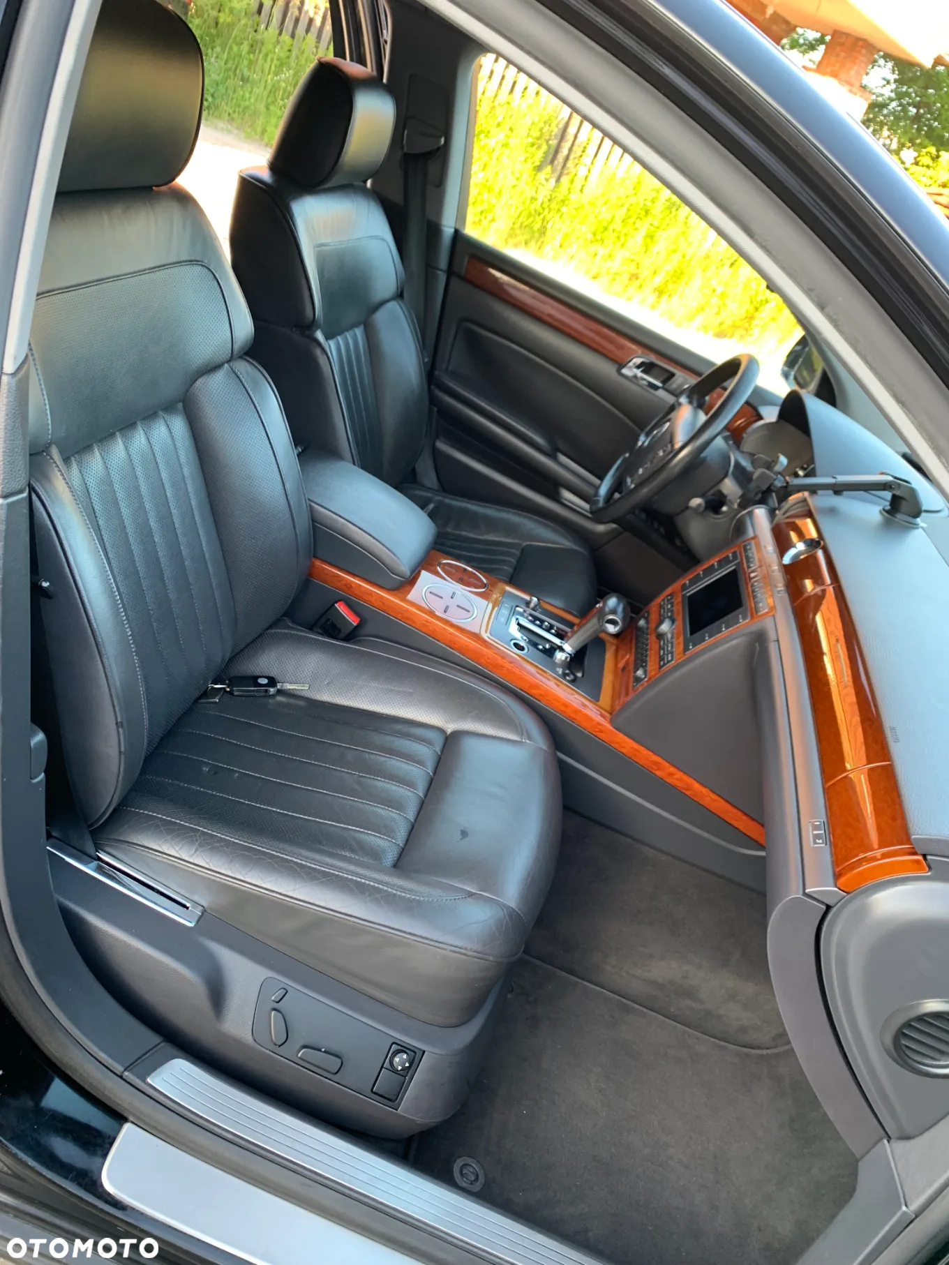 Volkswagen Phaeton 3.0 V6 TDI 4Mot (5 os.) - 28