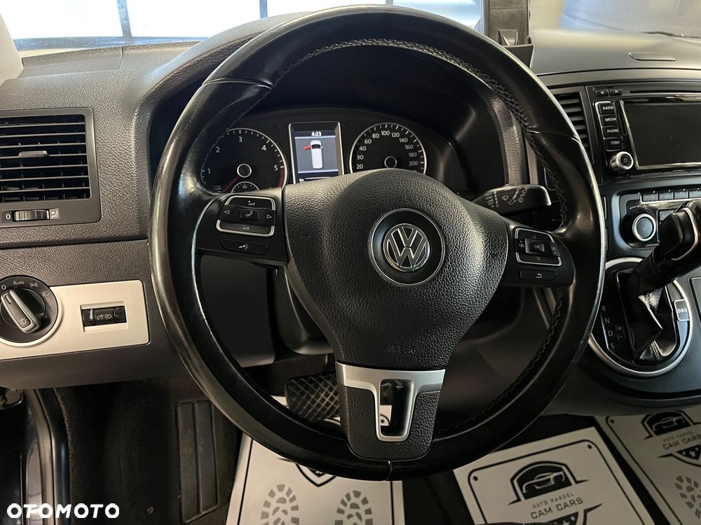 Volkswagen Multivan - 28