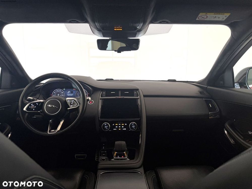 Jaguar E-Pace - 3