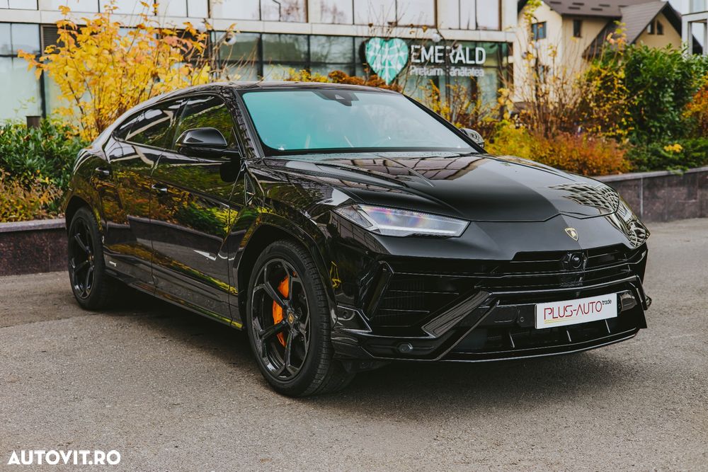 Lamborghini URUS