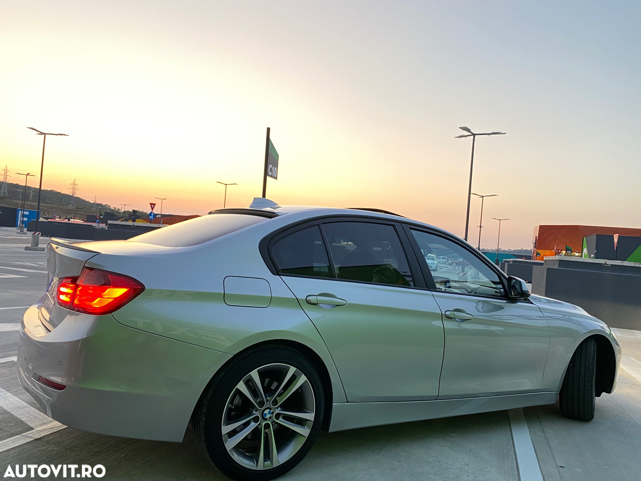 BMW Seria 3 320d Aut. - 7