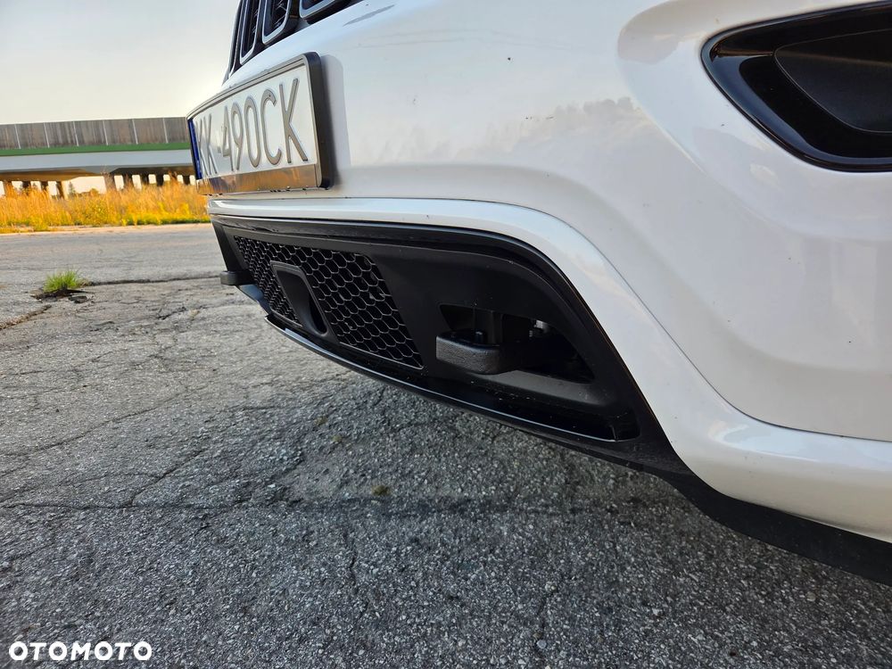 Jeep Grand Cherokee - 15