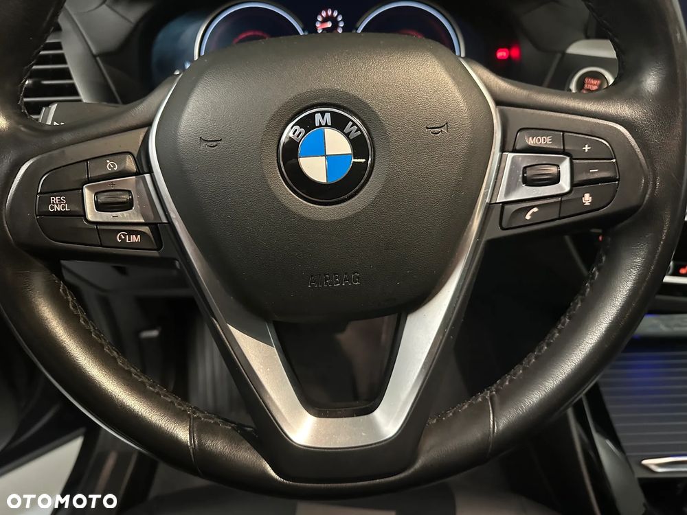 BMW X3 xDrive20d Luxury Line - 21