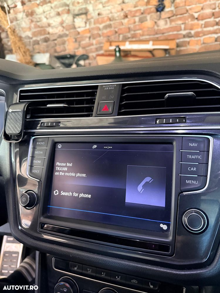 Volkswagen Tiguan 2.0 TDI SCR 4MOTION (BlueMotion Techn.) DSG Sound - 9