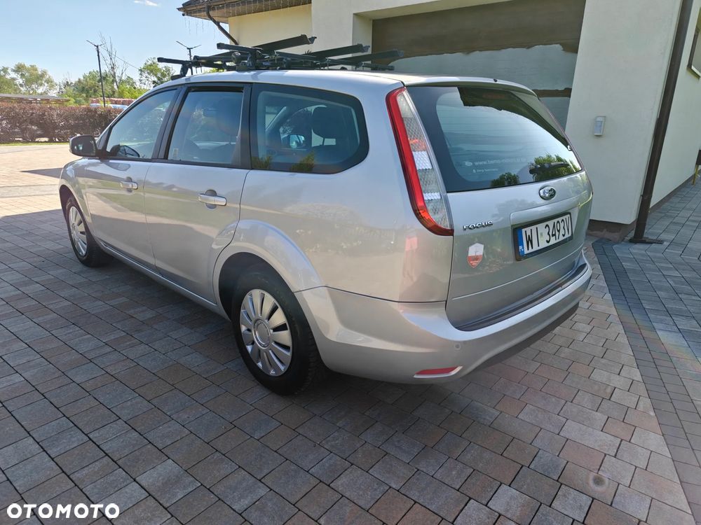Ford Focus 1.6 Ambiente - 5
