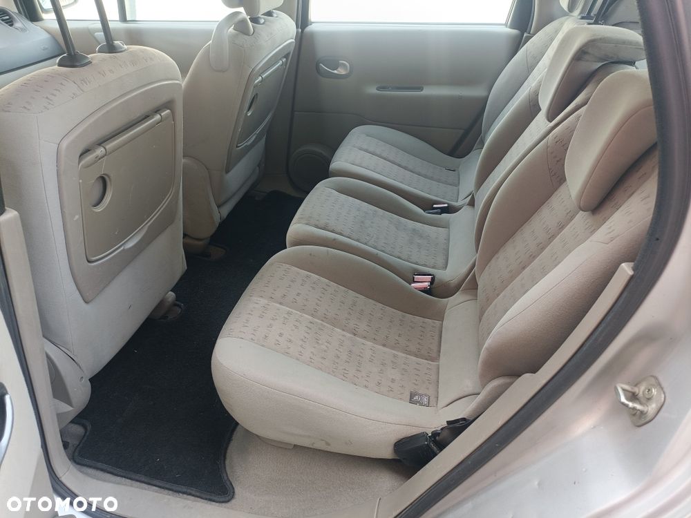 Renault Scenic - 8