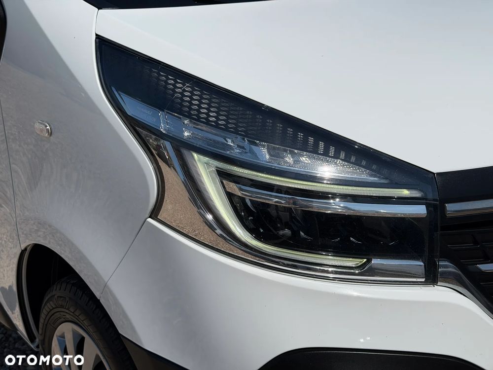 Renault Trafic - 13
