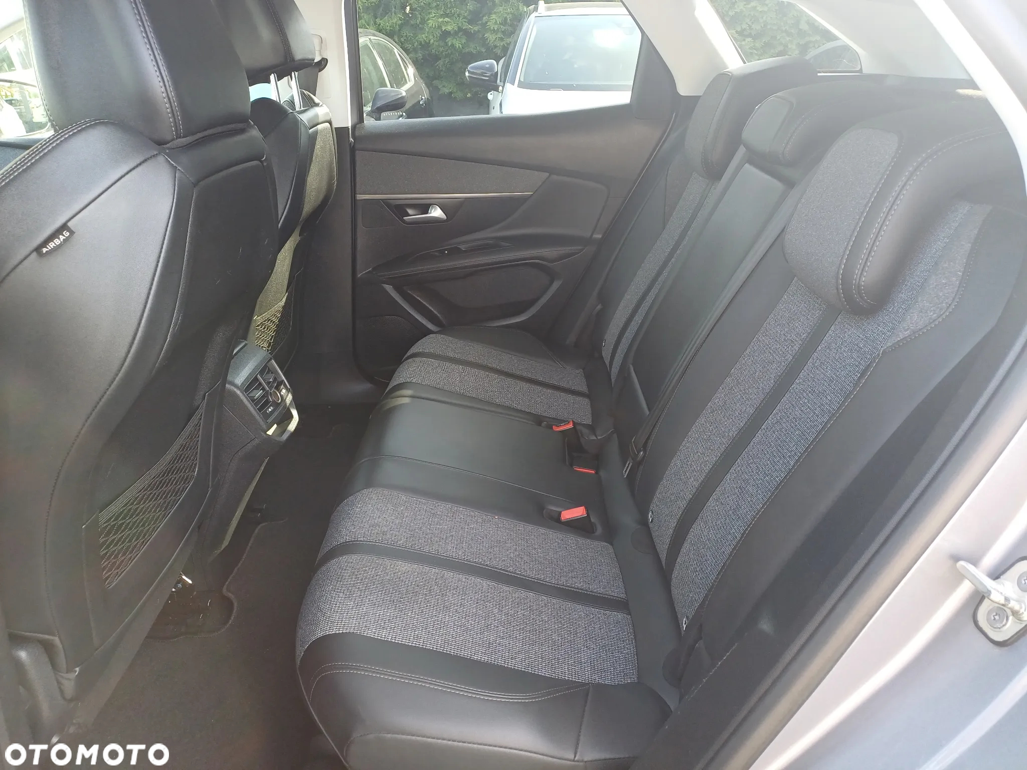 Peugeot 3008 1.2 PureTech Allure S&S - 15
