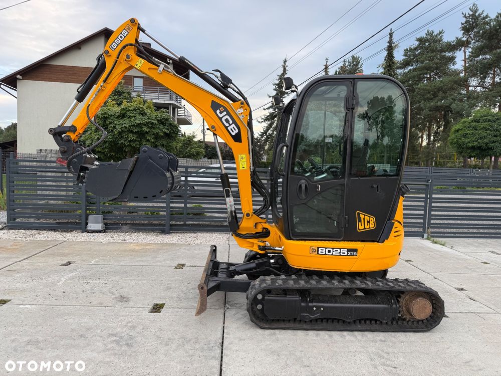 JCB 8025ZTS - 16