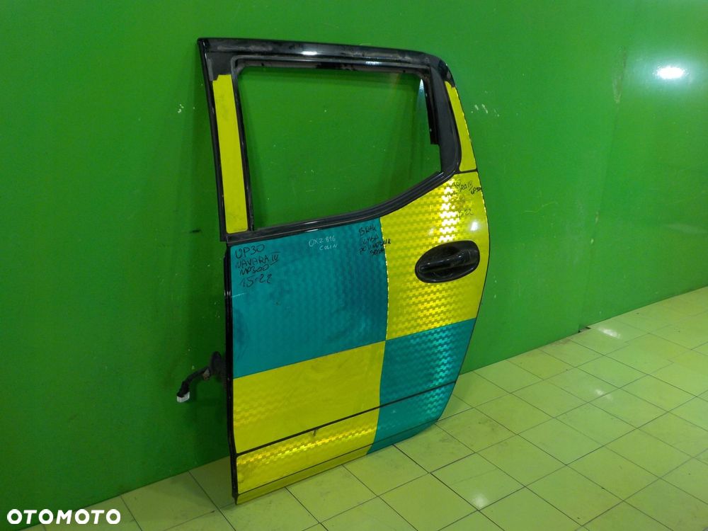 NISSAN NAVARA IV NP300 2.3 DCI 16r SUV drzwi lewe tyl - 14