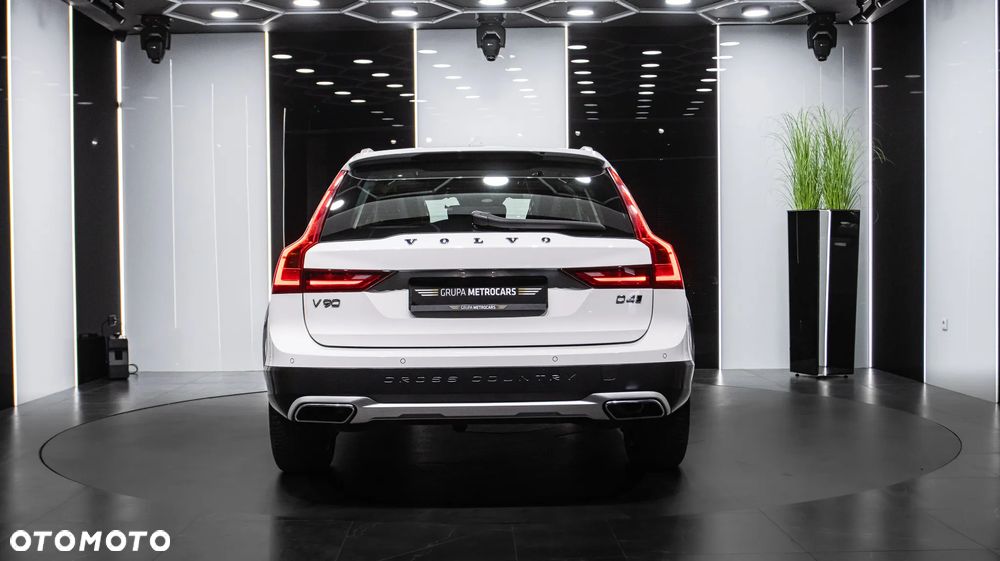 Volvo V90 Cross Country D4 SCR AWD Pro - 6