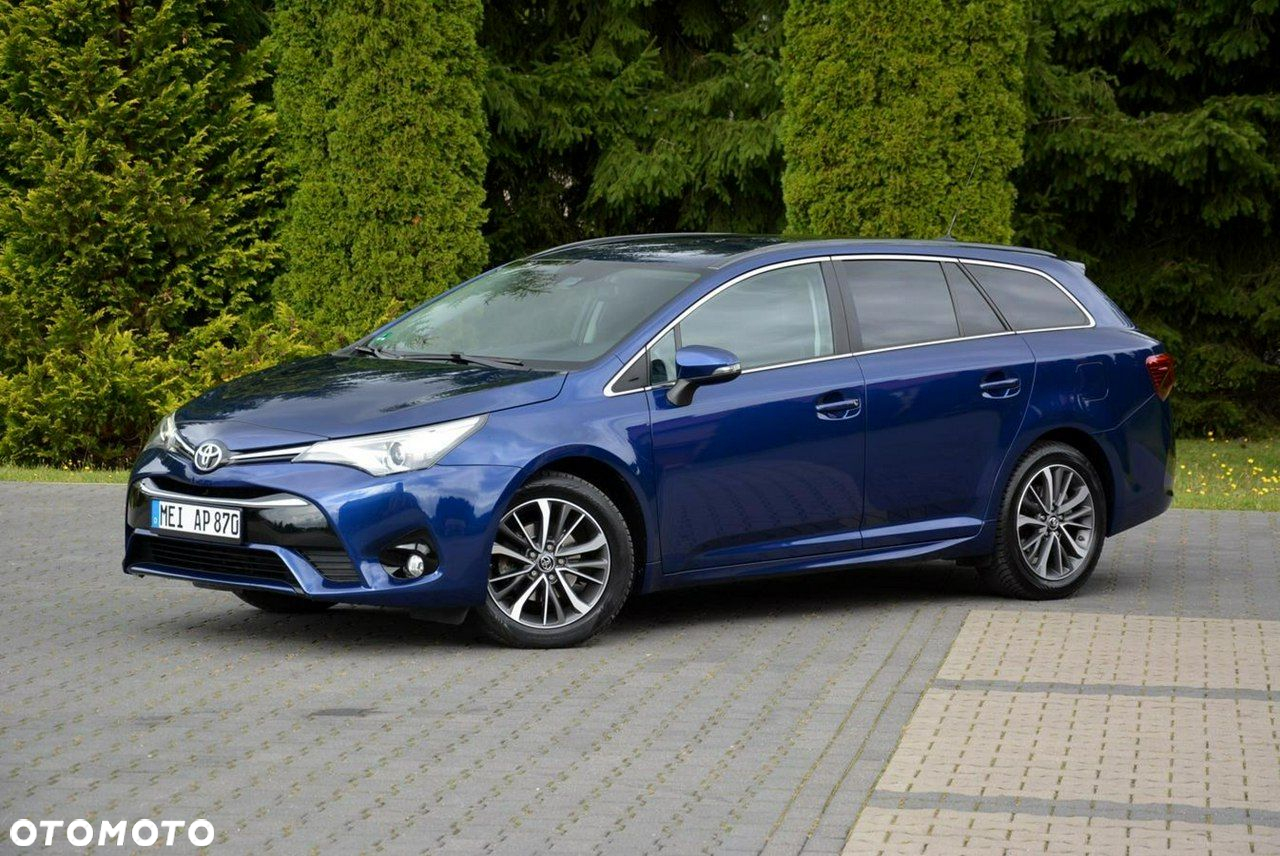 Toyota Avensis 1.8 Sol MS - 3