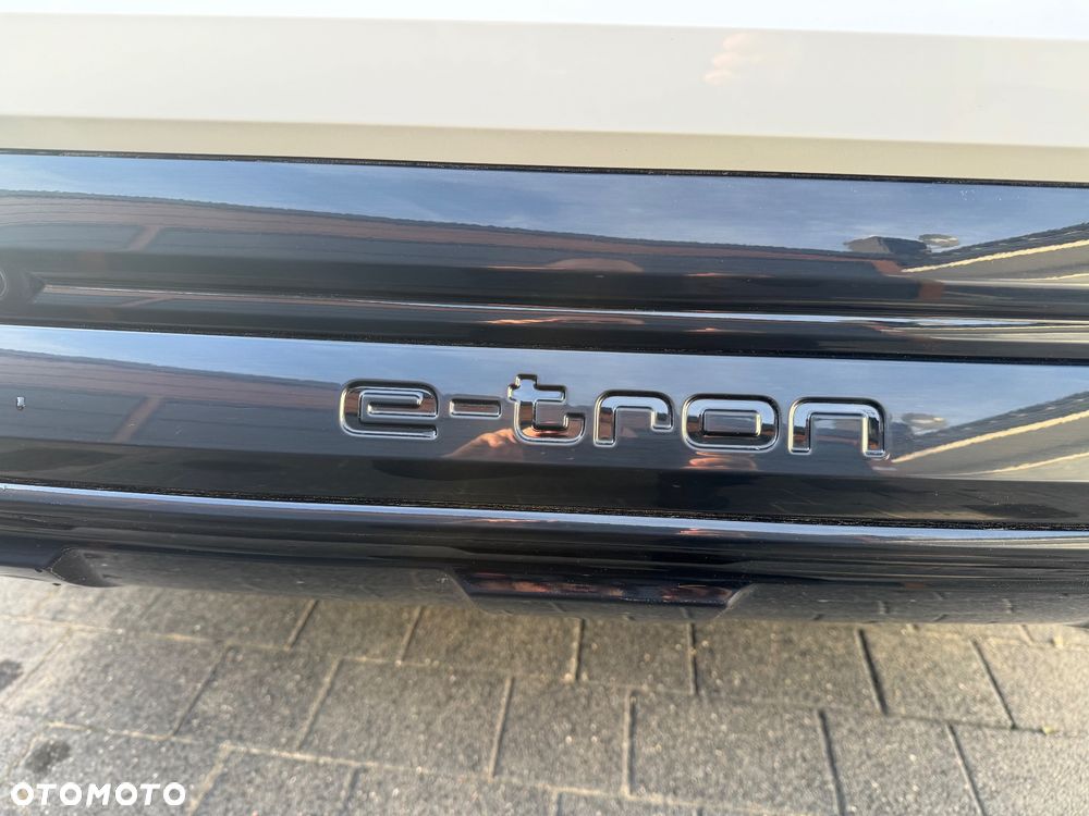 Audi Q8 e-tron 50 95kWh Quattro S Line - 9