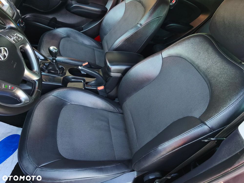 Hyundai ix35 1.7 CRDi Premium 2WD - 11