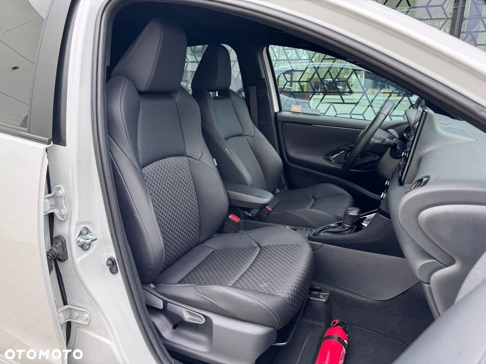 Toyota Yaris Hybrid 1.5 Executive - 24