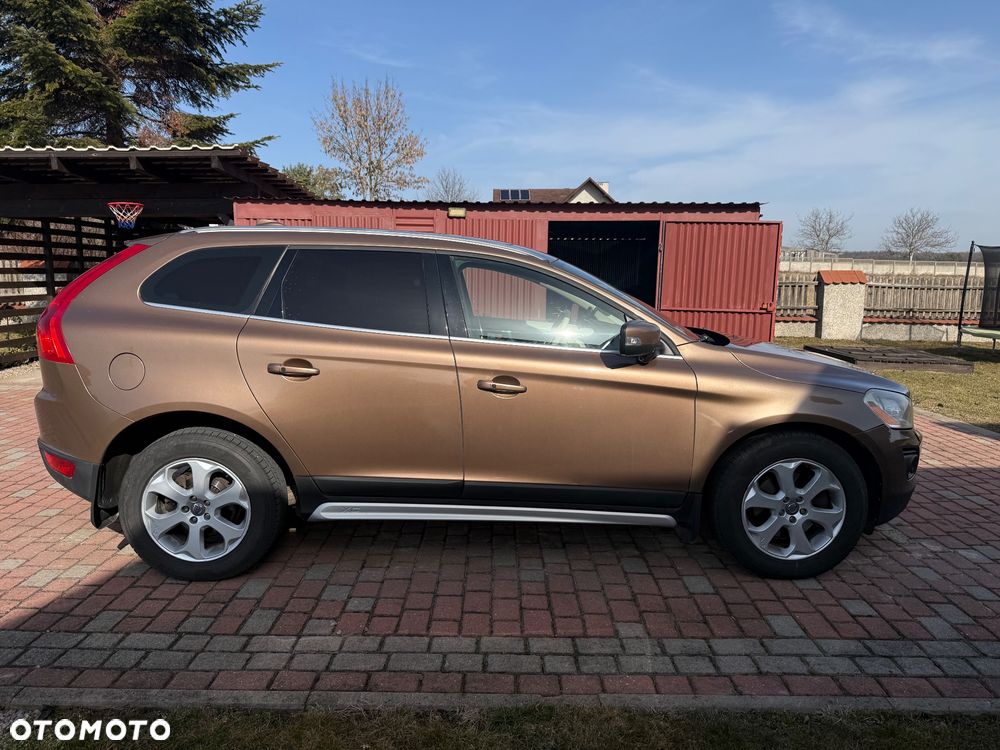 Volvo XC 60 D5 AWD Summum - 4