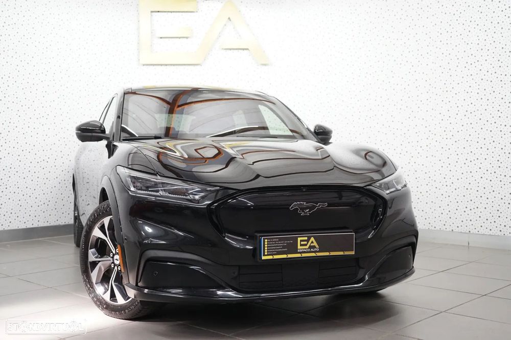 Ford Mustang Mach-E - 1