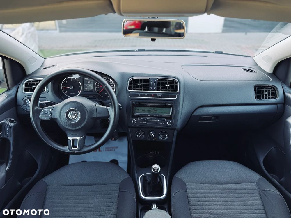 Volkswagen Polo 1.6 TDI Highline - 20