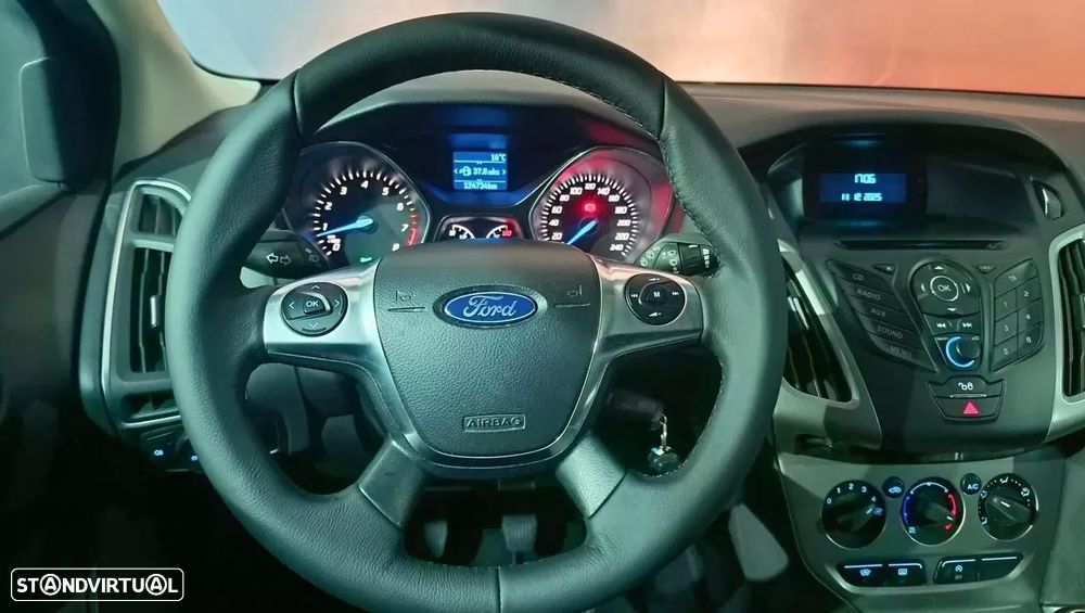 Ford Focus 1.0 SCTi Titanium Best - 23