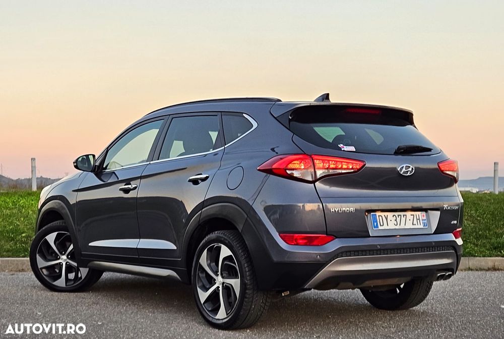 Hyundai Tucson 2.0 CRDI 4WD Automatik Premium - 18