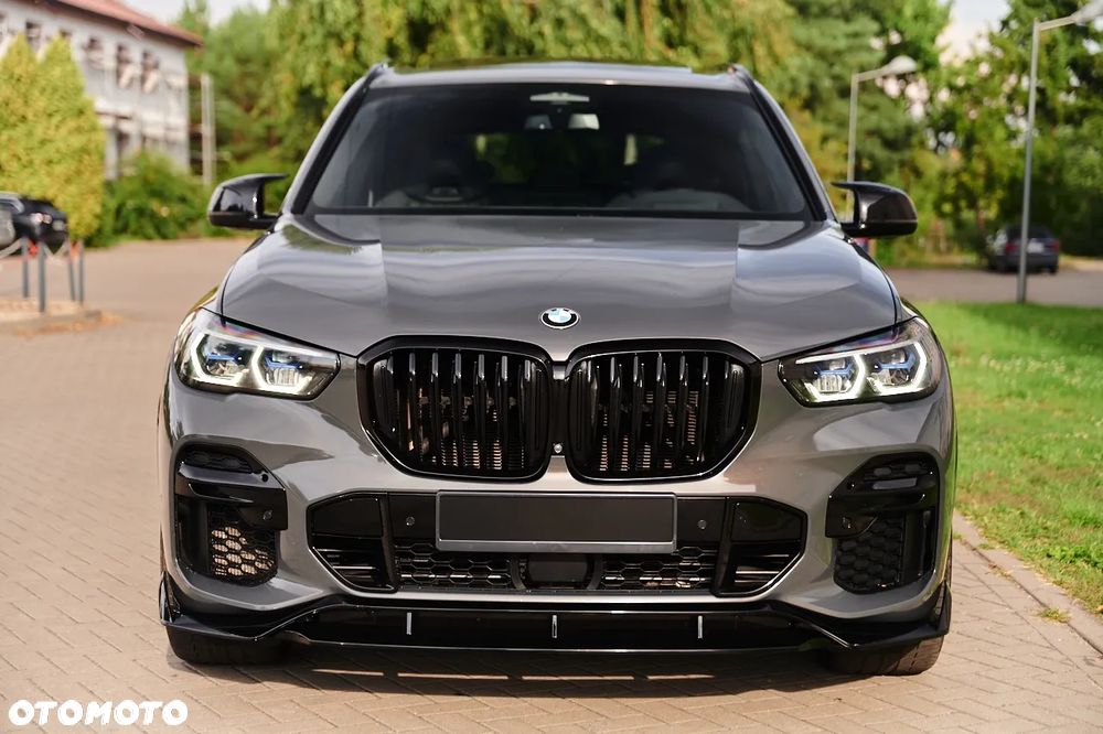 BMW X5 M50i - 8