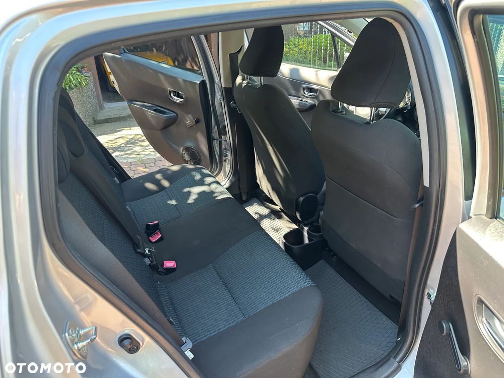 Toyota Yaris - 14