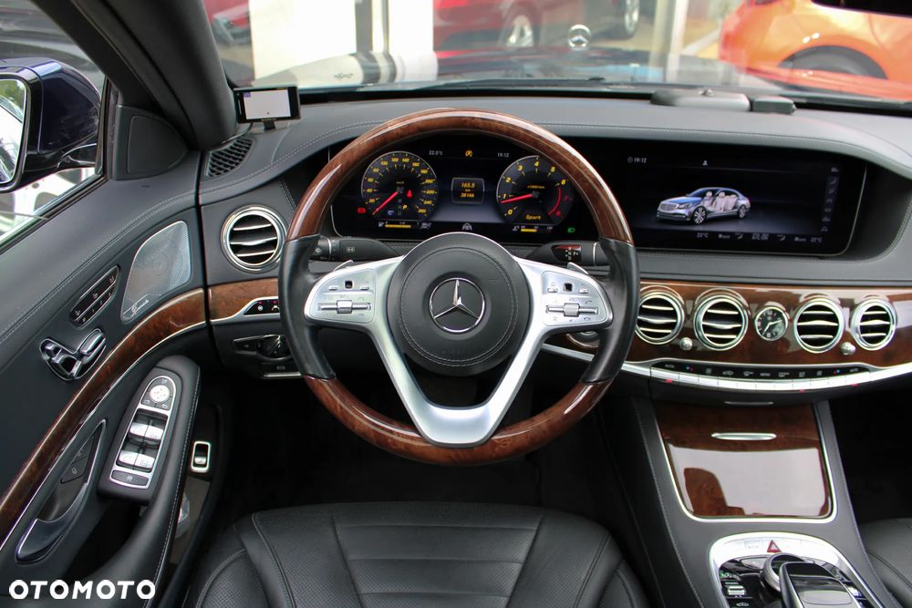 Mercedes-Benz Klasa S 560 L 4Matic 9G-TRONIC - 29