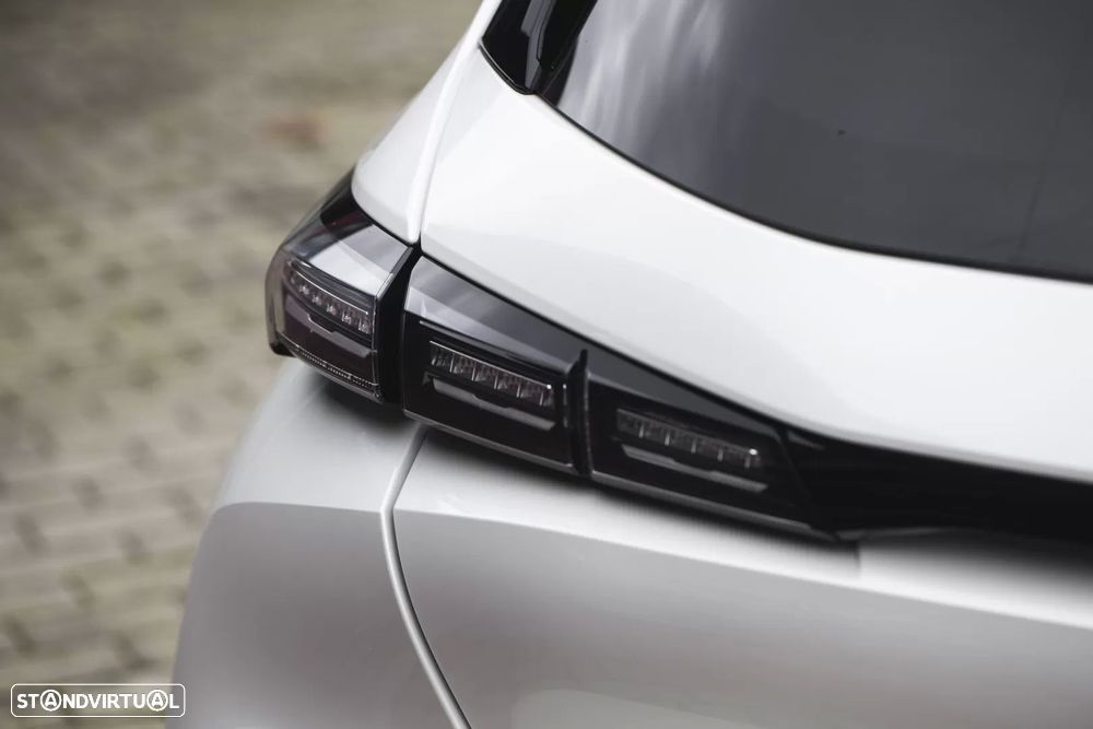 Peugeot 308 1.5 BlueHDi Active EAT8 - 24