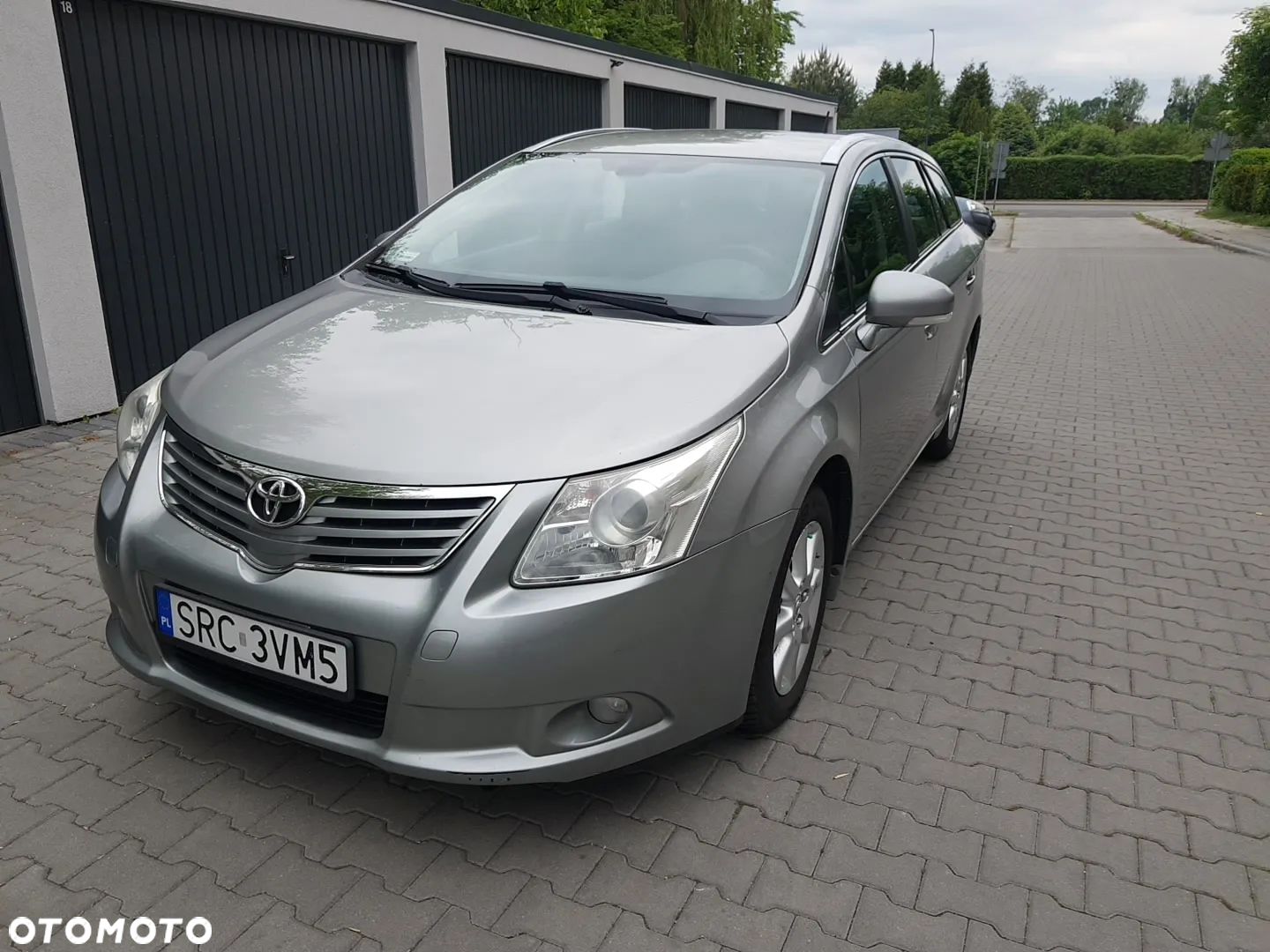 Toyota Avensis 2.0 D-4D Sol+NAVI - 1