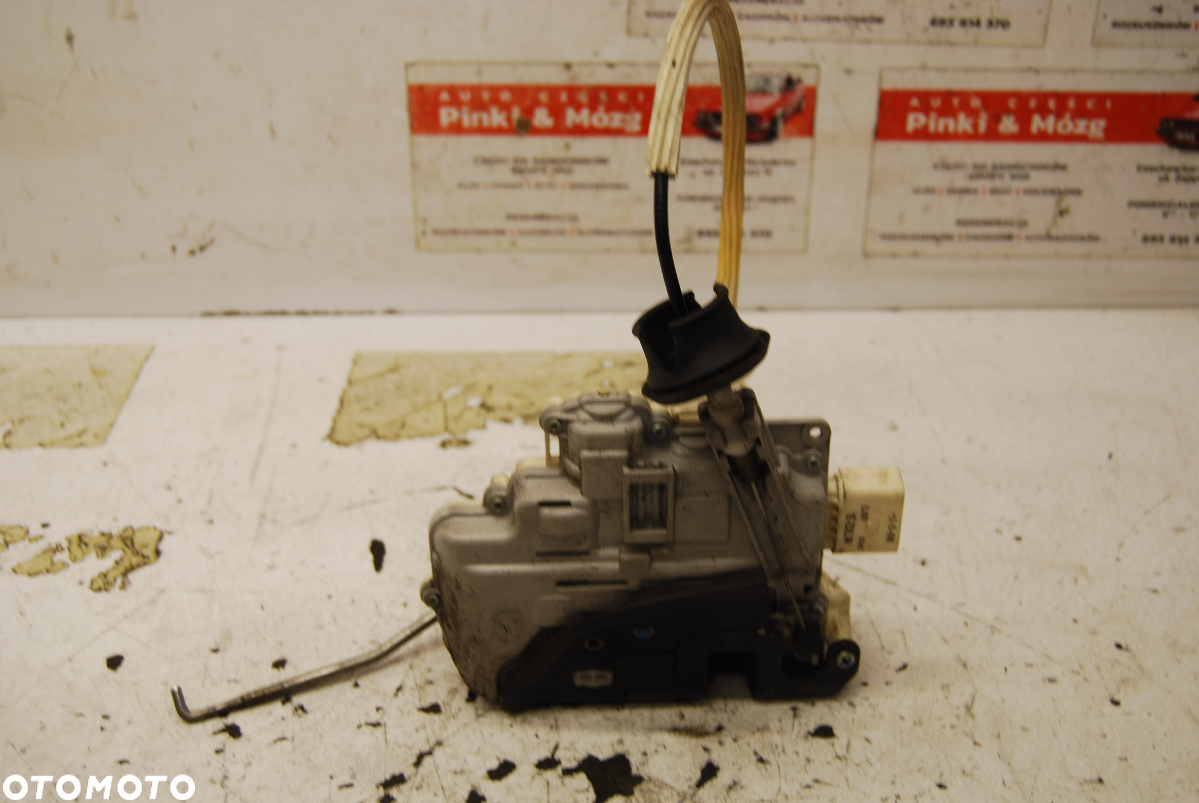 ZAMEK DRZWI LEWY PRZÓD PRZEDNI 4F1837015E AUDI A6 C6 A3 8P 9 PIN 4F1837015 - 3